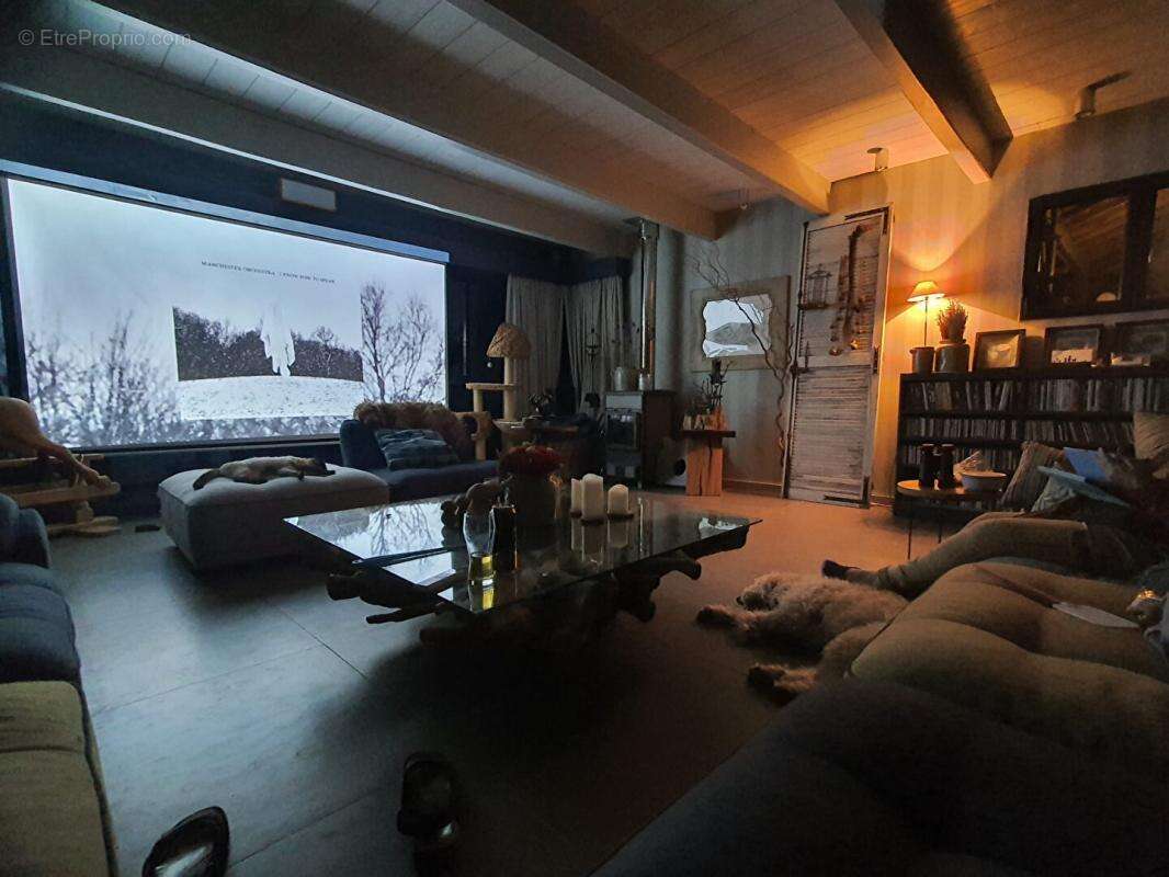 Maison à MONTPEZAT-DE-QUERCY