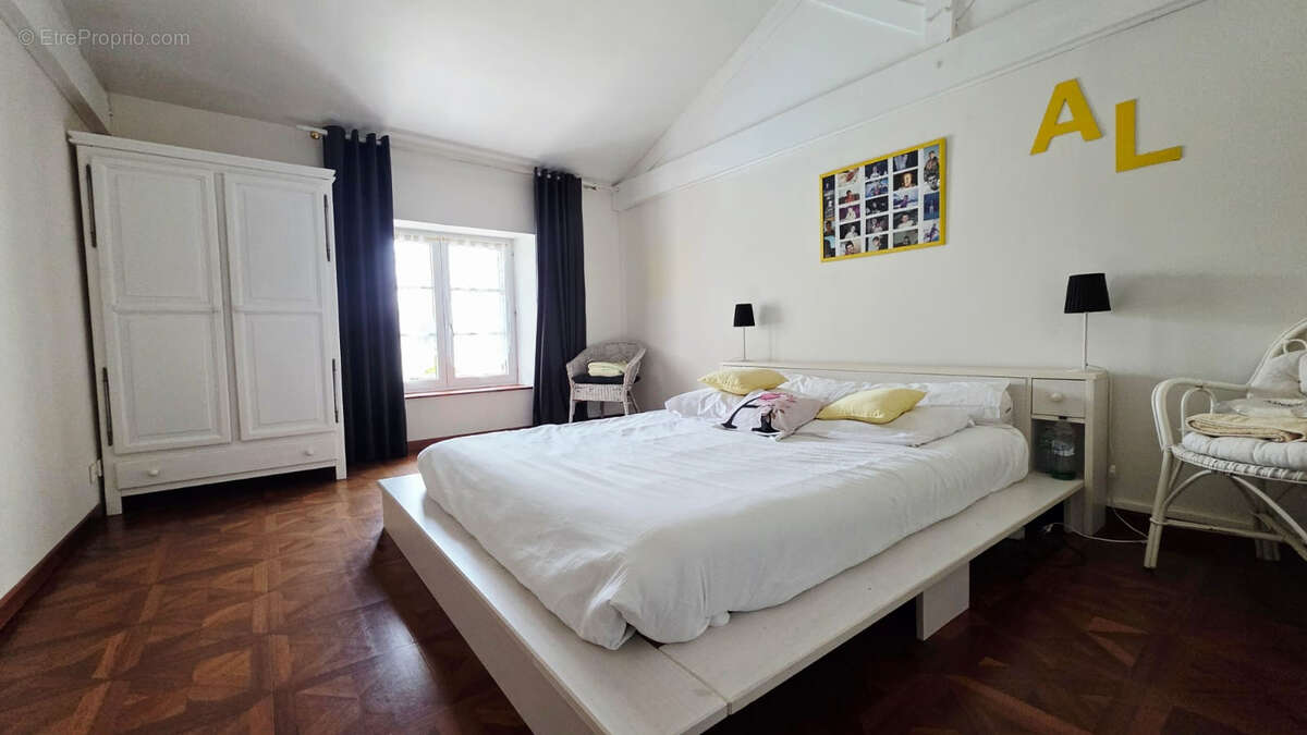 Maison  6 pièce(s) 270 m2 - photo 11