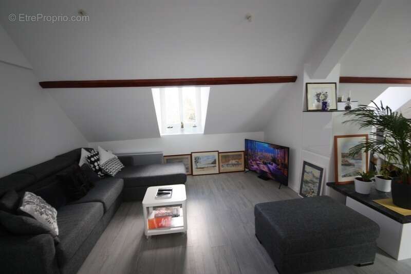 Dpt Ain (01), à vendre ORDONNAZ magnifique appartement T4 de 72 m² avec terrain privatif de 141 m² - photo 7
