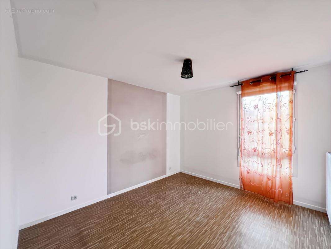 Appartement à LIMEIL-BREVANNES