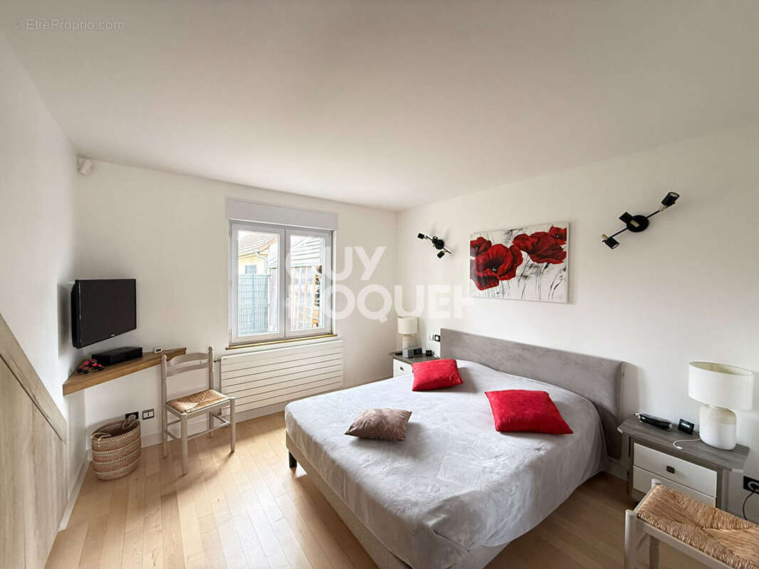 Maison à SAINT-DOULCHARD