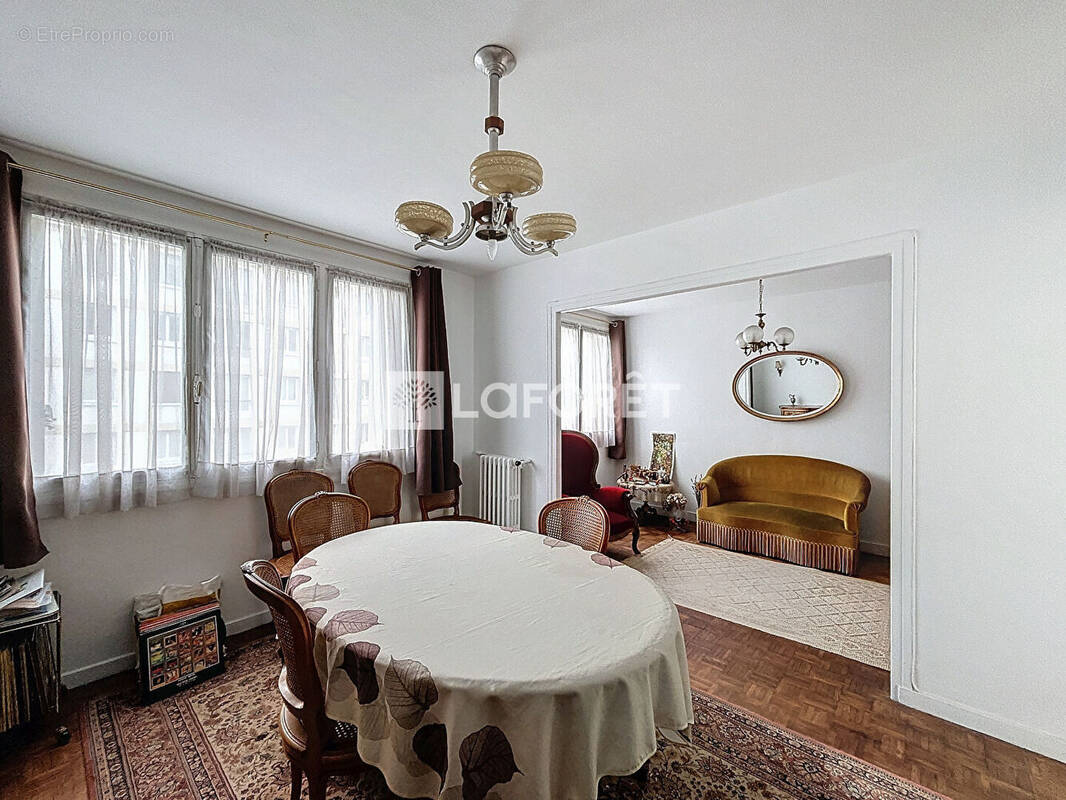 Appartement à BOURG-LA-REINE