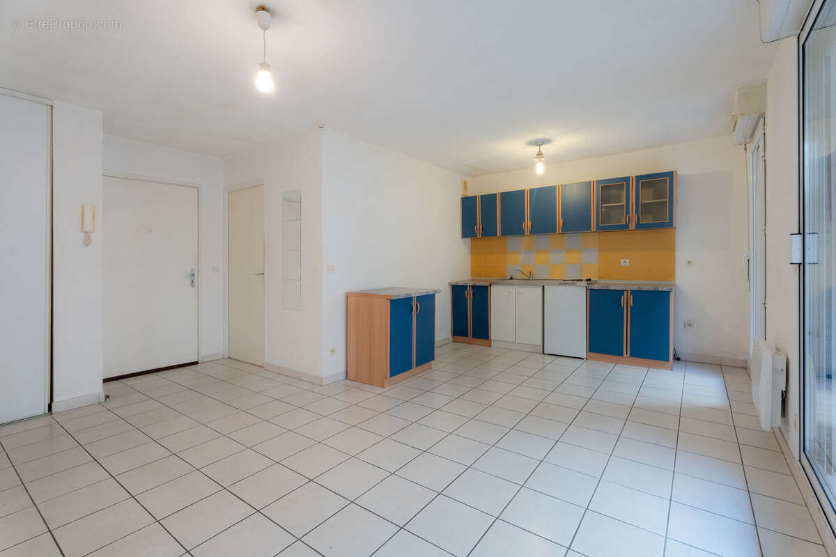 Appartement à MARSEILLE-6E