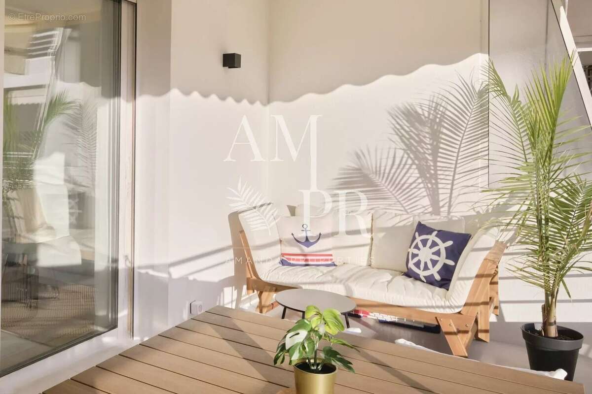 Appartement à CANNES