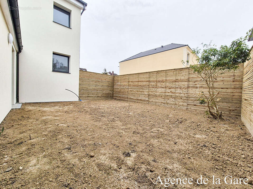 Appartement à HOUILLES