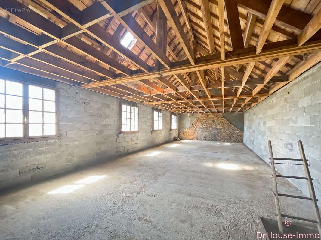 Maison 110 m² à Brivezac  - photo 17