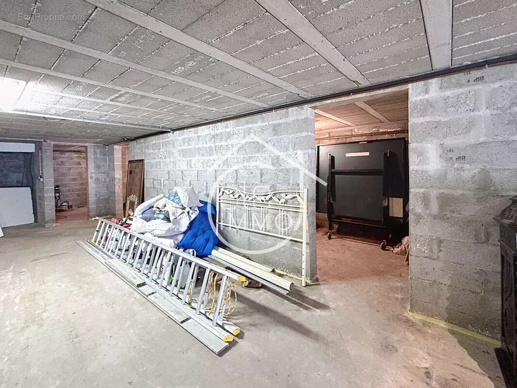 GUILLAC - Superbe propriété de 163 m2 de plain-pied avec piscine - photo 13