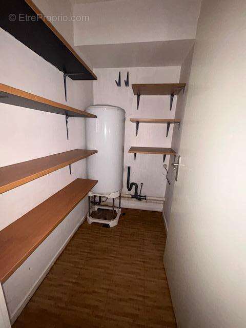   - Appartement à VILLEURBANNE