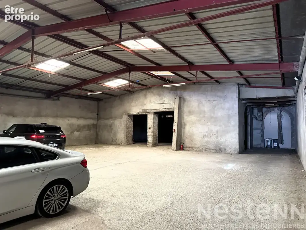 CARCASSONNE - Ensemble professionnel avec 160 m² de bureaux et 550 m² de garage-entrepôt - photo 3