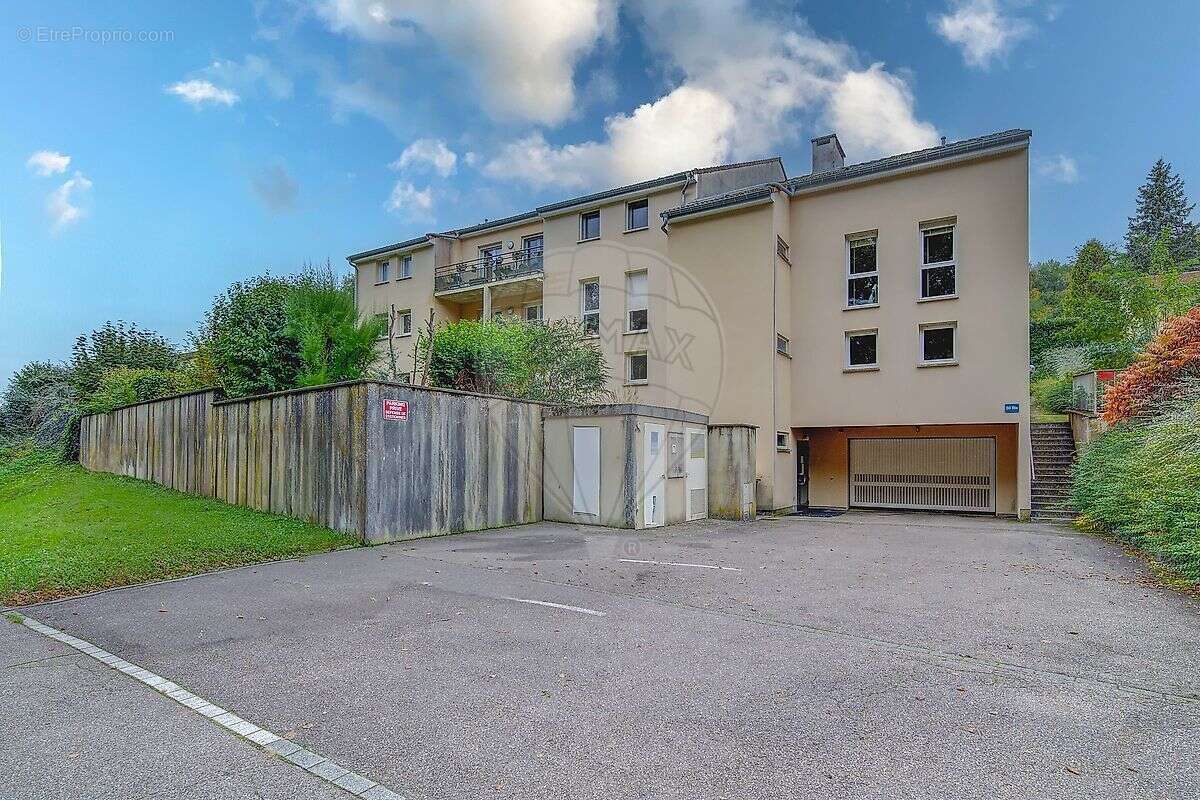 Appartement à ARS-SUR-MOSELLE