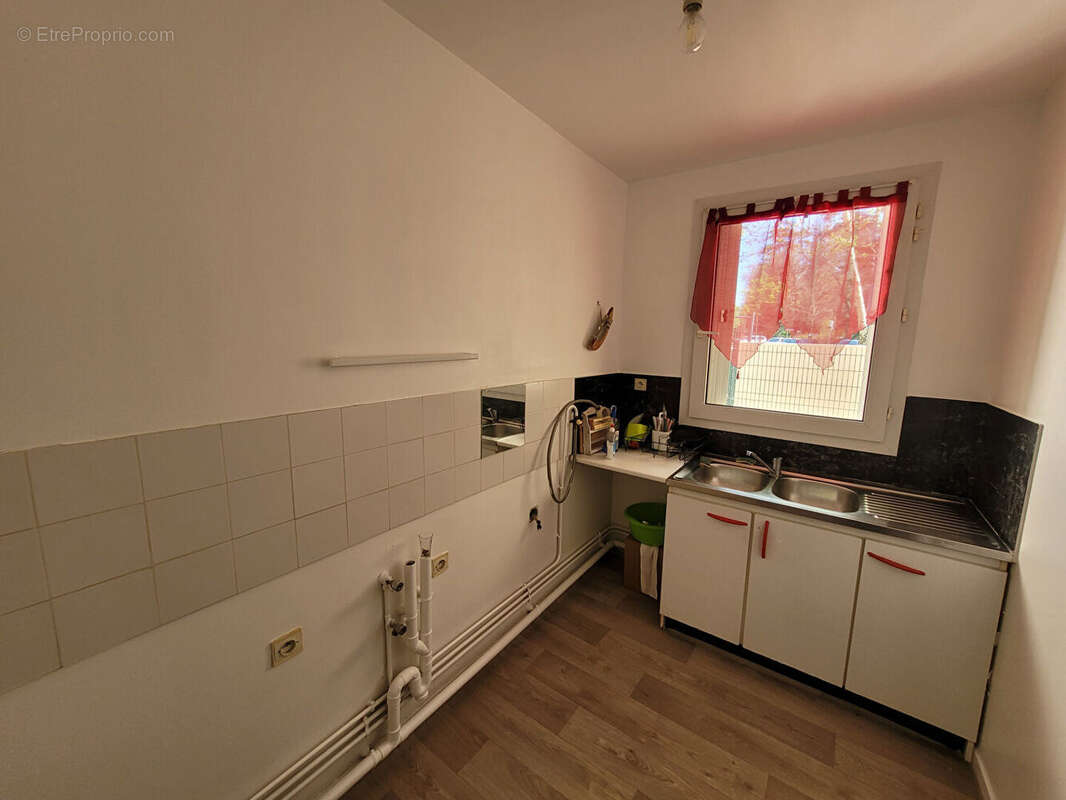 Appartement à SAINT-JEAN-DE-BRAYE