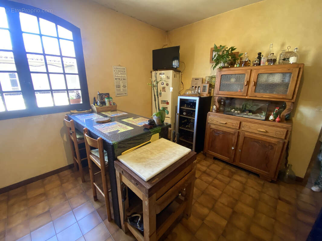 Maison de village de 102 m2 avec local commercial de 100 m2, jardin, terrasse et possibilité d'agrandissement - photo 13