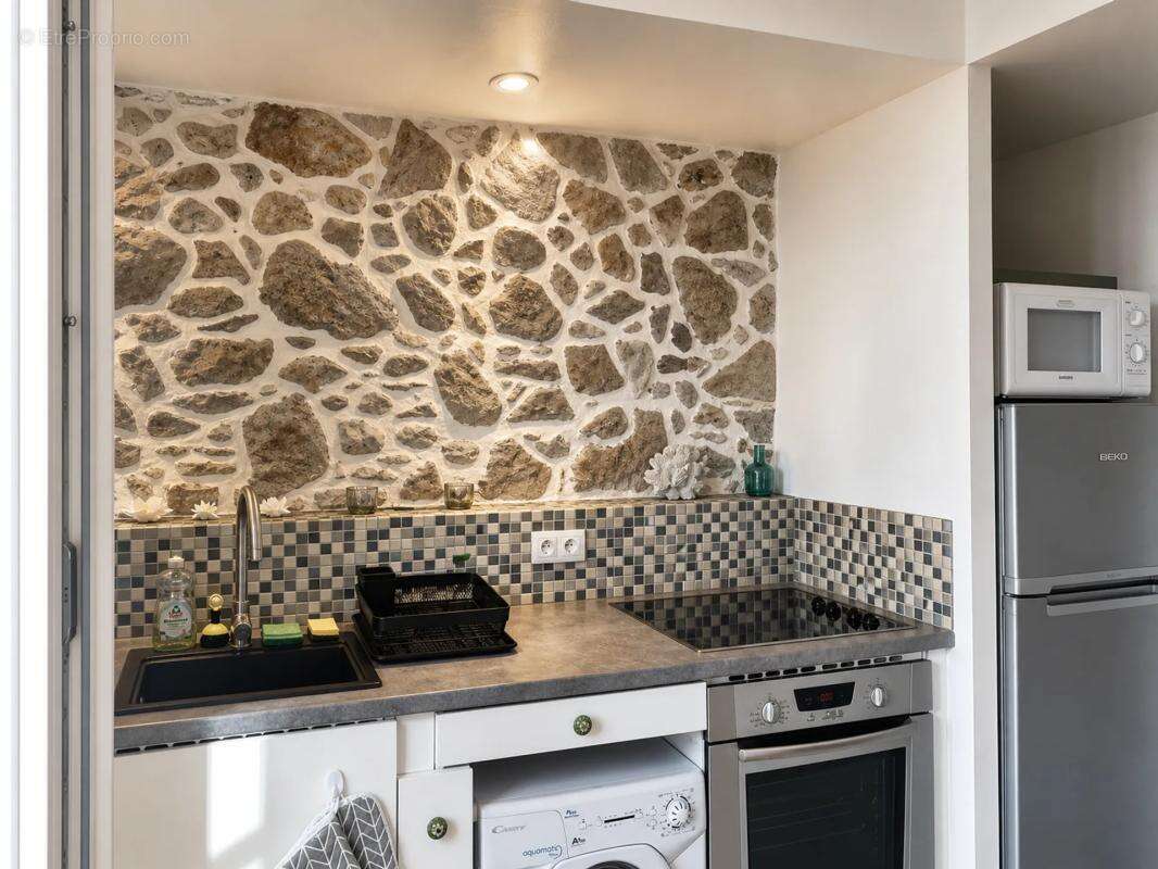 Appartement 2 pièces de 23 m² à Villefranche-sur-Mer - photo 3