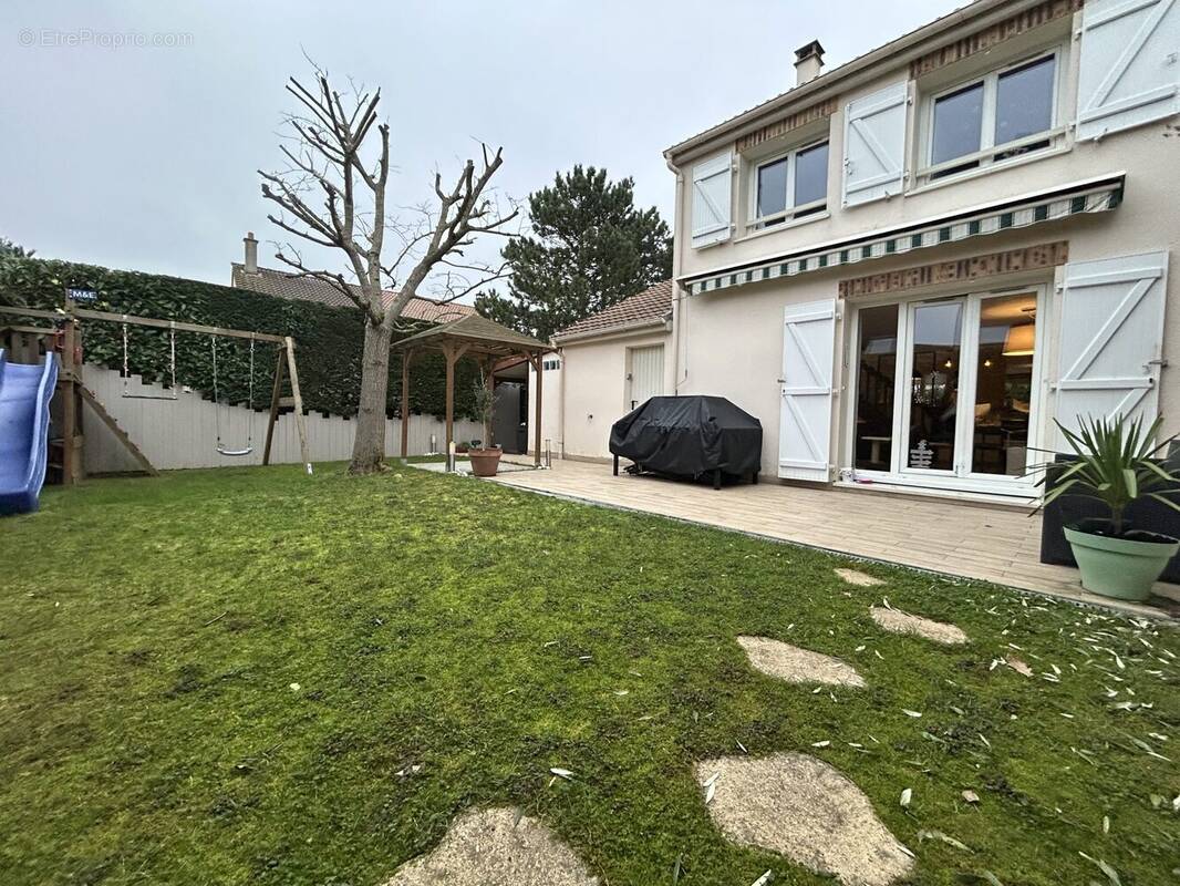 Maison à SAINT-GERMAIN-LES-CORBEIL