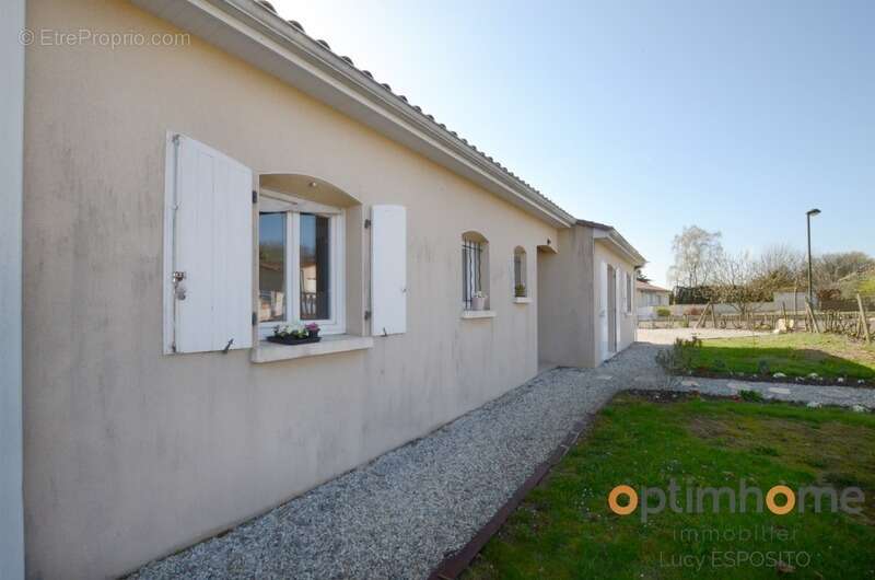 Maison à CHAMPAGNE-MOUTON