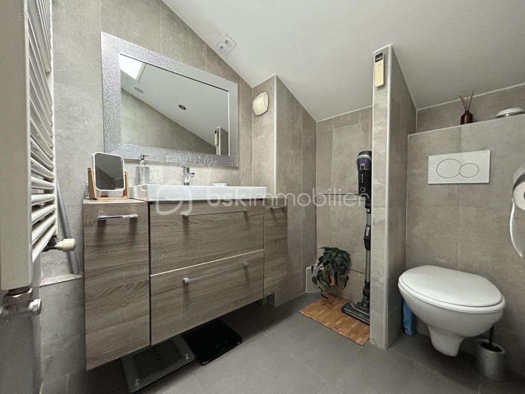 Maison à LE PONT-DE-CLAIX