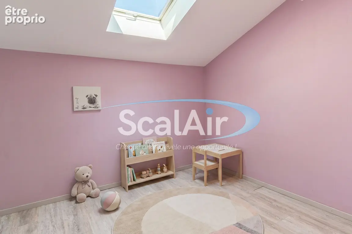 Pavillon familial 6 pièces de 110 m² avec piscine chauffée - photo 5