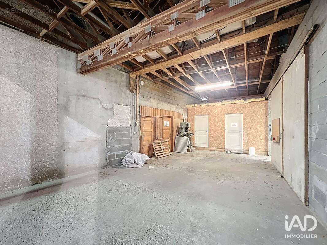 Photo 5 - Commerce à LA CHAISE-DIEU