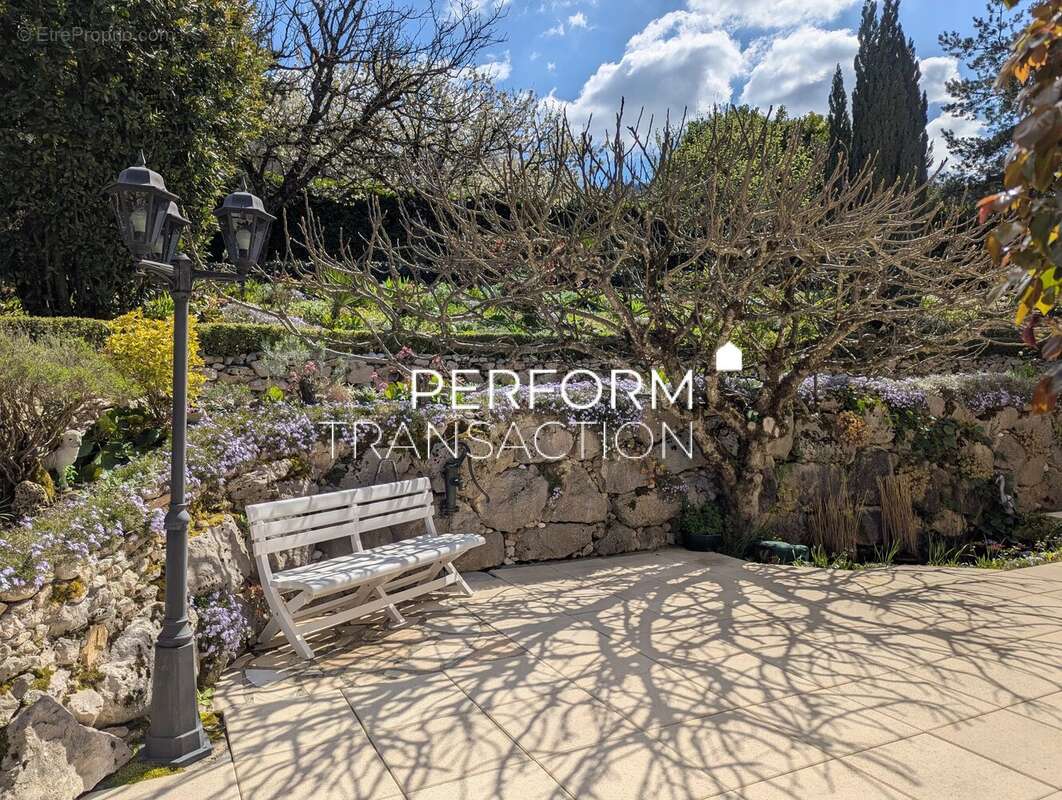 Maison à SAINT-QUENTIN-SUR-ISERE