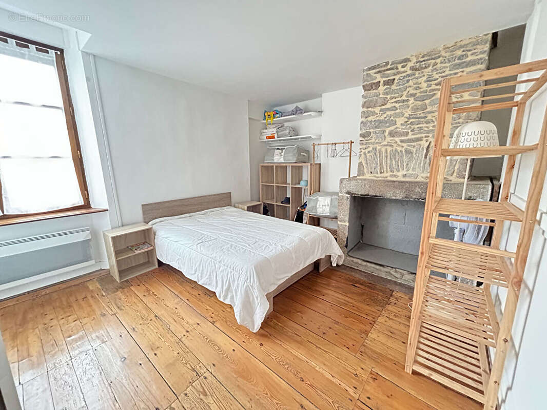 Appartement à vendre de 46 m², Intra-Muros, 2 chambres, à 50 mètres de la plage à pieds. - photo 12