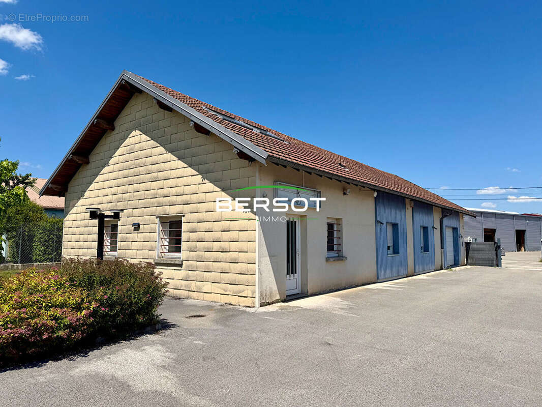 Local commercial 160 m²  Garage  Fort potentiel  Pierrefontaine-les-Varans - photo 12