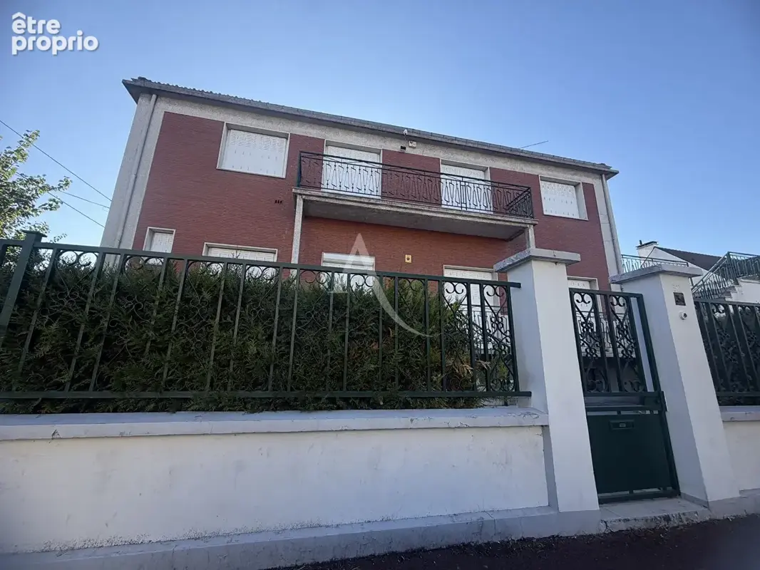Maison à LA COURNEUVE