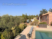 Photo 1 - Maison à SAINT-SATURNIN-LES-APT