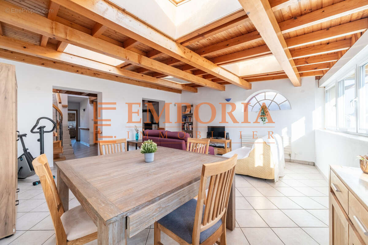 Maison à DANNEMARIE