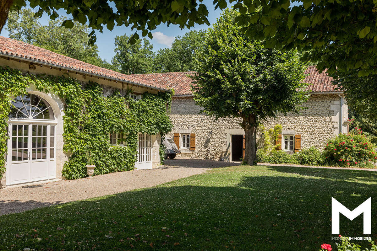 Domaine d'Exception au Coeur du Périgord Vert - photo 3