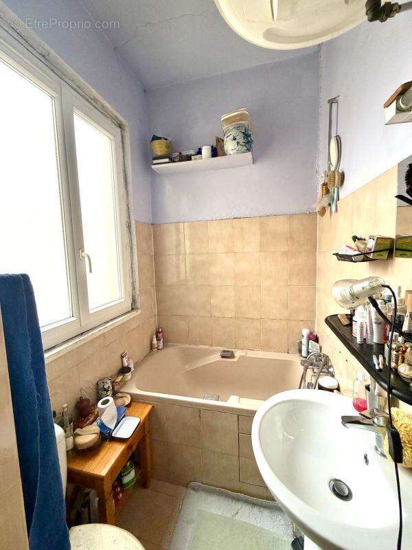 Appartement à PARIS-19E
