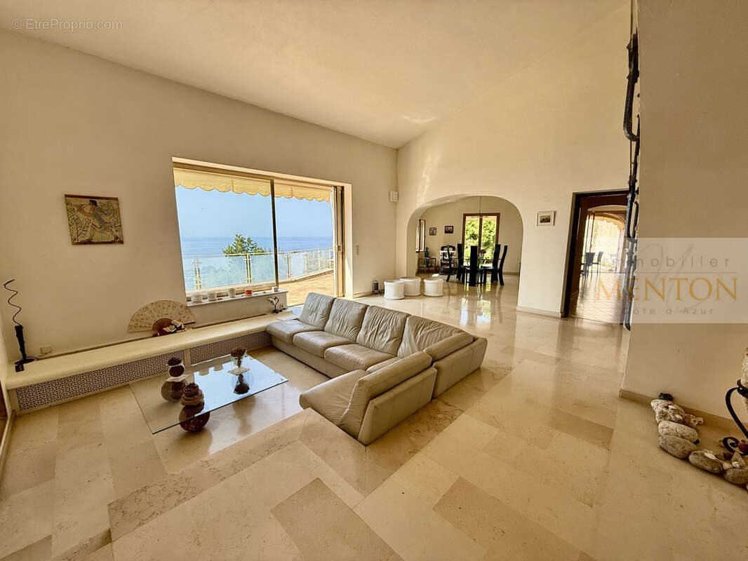 Maison à ROQUEBRUNE-CAP-MARTIN