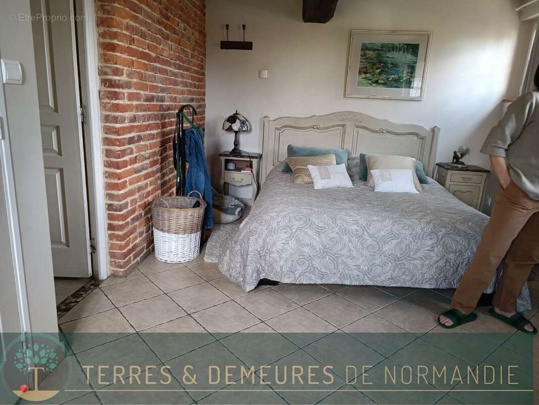 Maison à MARAIS-VERNIER