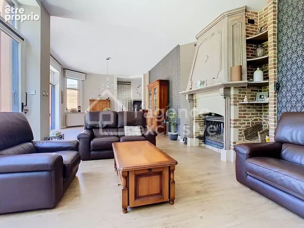 Maison 11 pièces 338 m² à vendre à Comines (59560) - photo 6