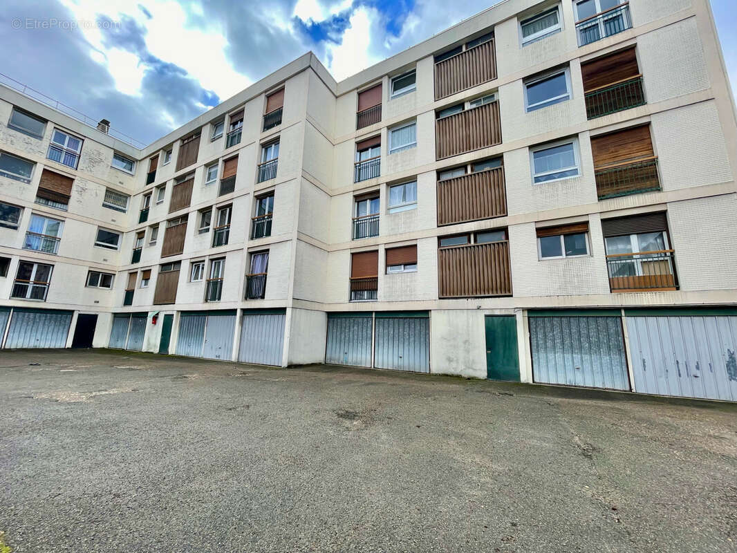 Appartement à LE BOURGET
