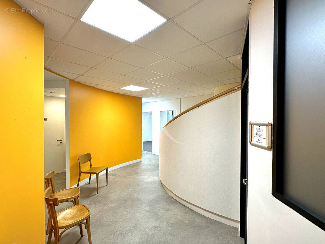 Commerce à SAINT-GILLES-CROIX-DE-VIE