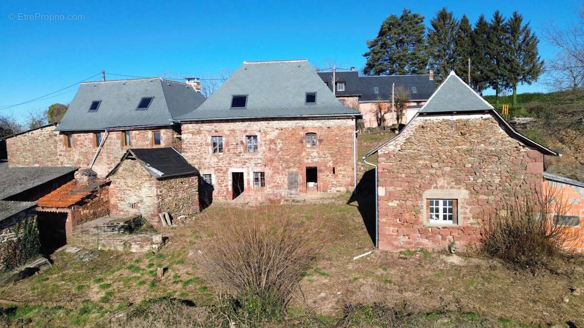 Maison à VILLECOMTAL