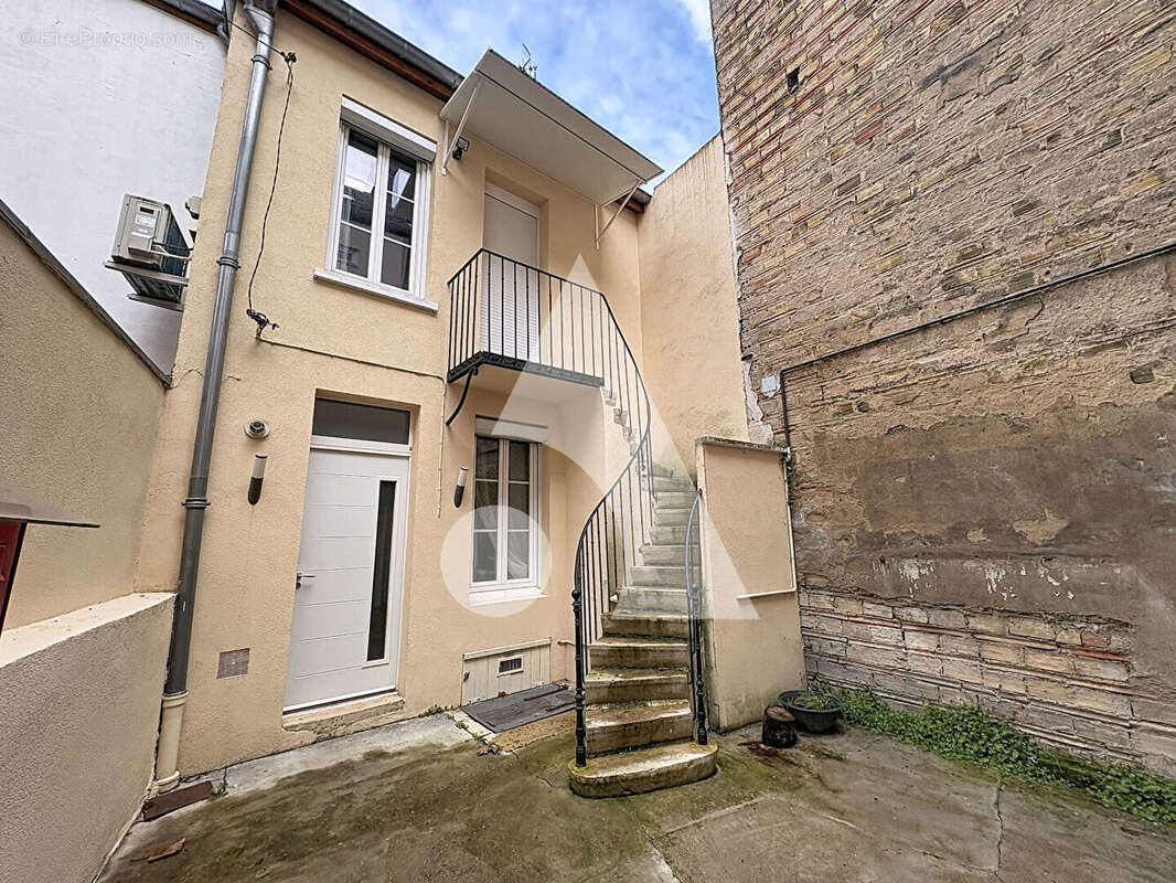 Maison à CHALON-SUR-SAONE