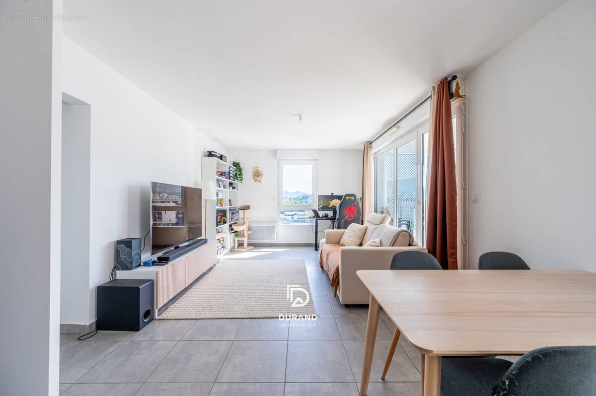 Appartement à MARSEILLE-10E