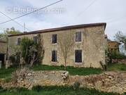 Maison à SAINTE-MERE