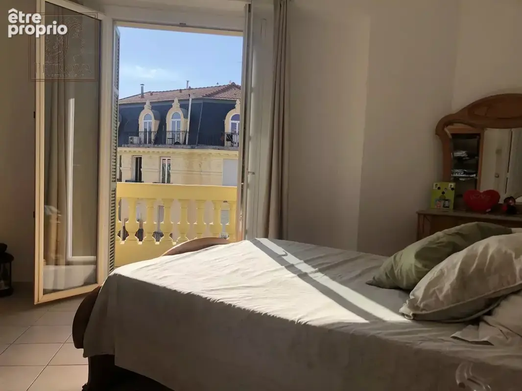Ensemble immobilier nice centre liberation à vendre rare 3p 80m2 + studio mansarde 10m2 garage - photo 5