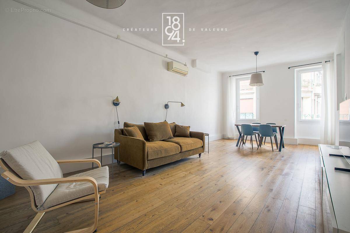 Appartement à MARSEILLE-5E