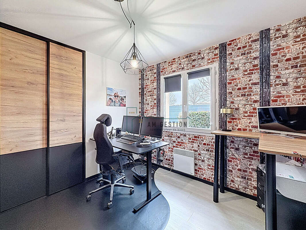 Maison à ORADOUR-SUR-GLANE