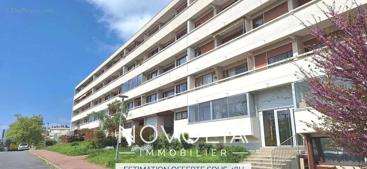 Appartement à RILLIEUX-LA-PAPE