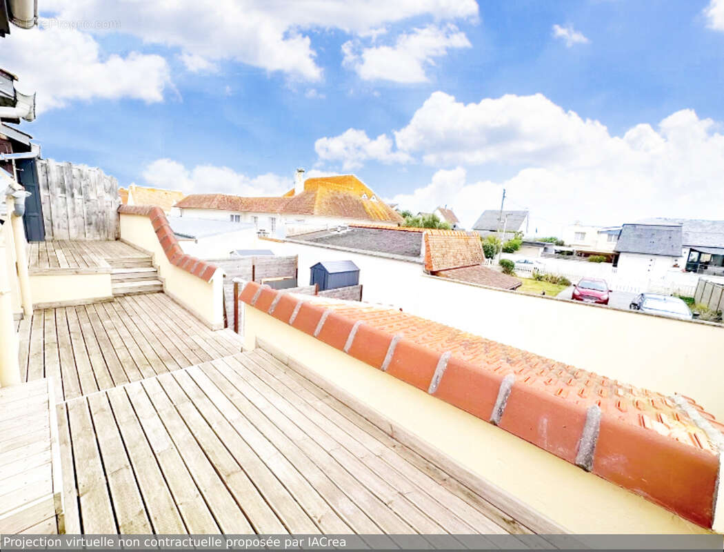 BERNIERES SUR MER - Ensemble immobilier de 7 logements - photo 3
