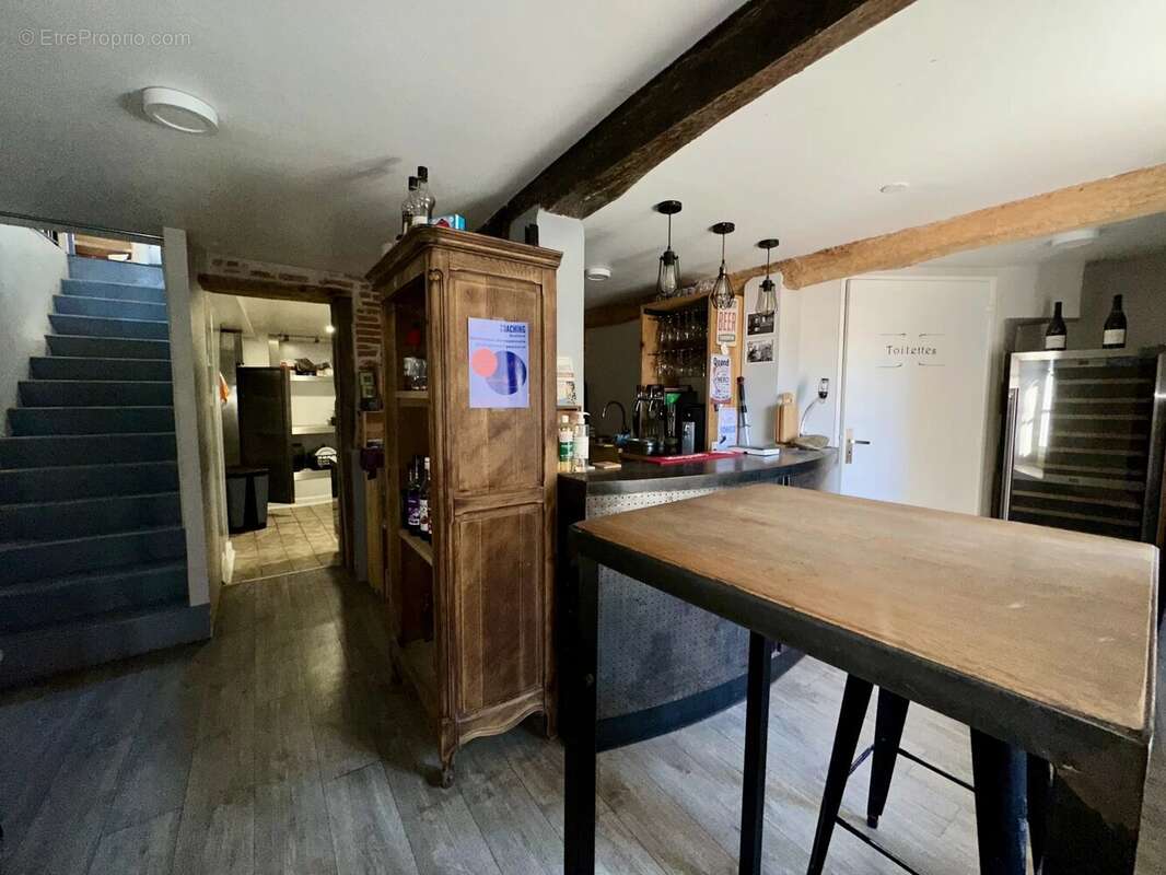 Commerce à VENERQUE