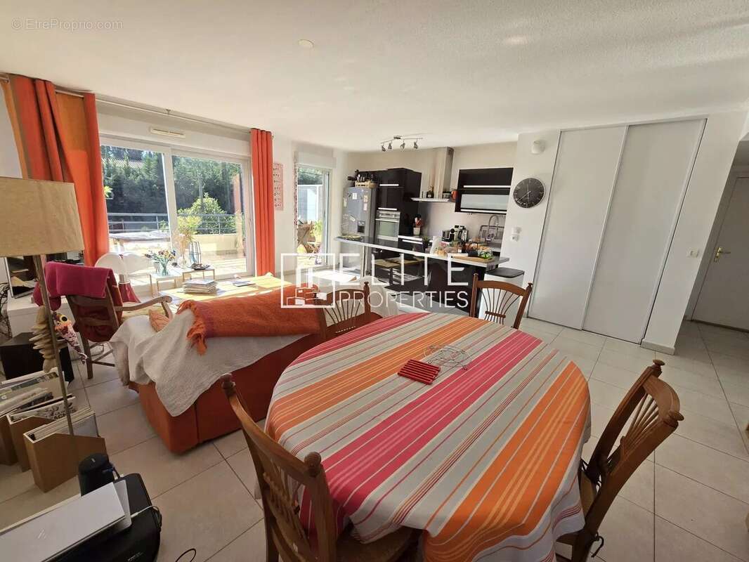 Appartement à MANDELIEU-LA-NAPOULE