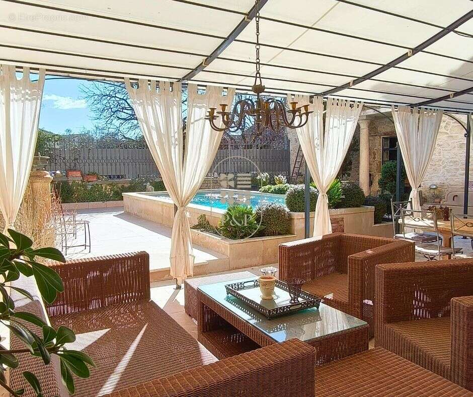 Maison à GARRIGUES-SAINTE-EULALIE