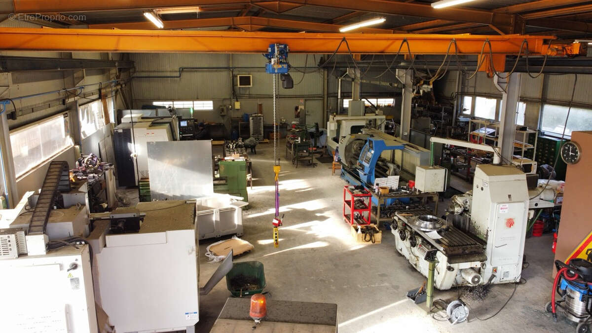 Commerce à LA RICAMARIE