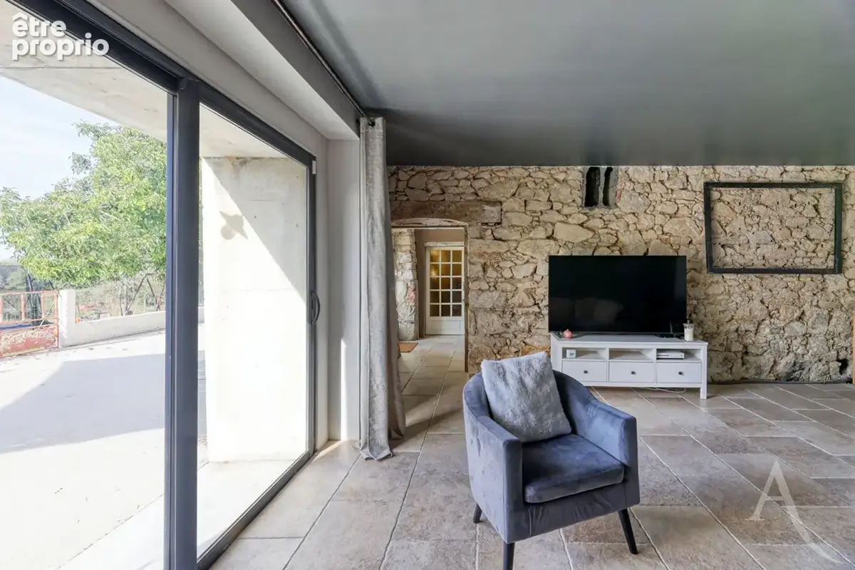 Maison Saint-etienne Du Bois 4 pièce(s) 150 m2 - photo 5