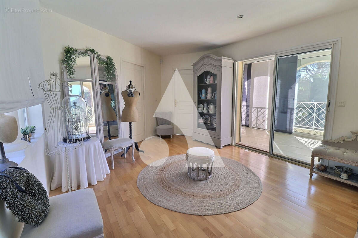 Maison à SAINT-RAPHAEL